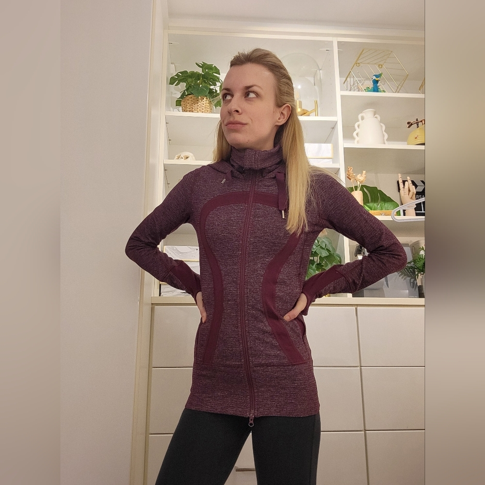 Lululemon Women's Burgundy Sweater